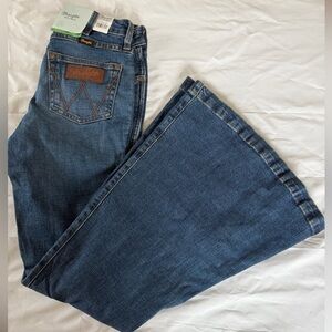 Wrangler Retro Trumpet Flare Jean